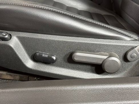 Used 2007 Ford Mustang GT Premium RWD image 12