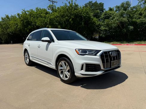Used 2020 Audi Q7 3.0T Premium Plus w/ Premium Plus Package AWD/4WD image 8