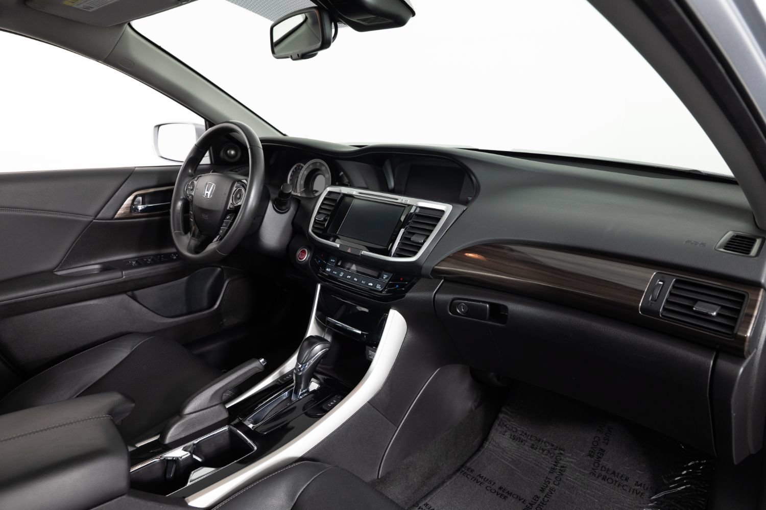 Used 2017 Honda Accord EX-L image 25