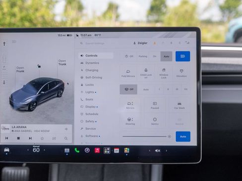 Used 2025 Tesla Model 3 Long Range AWD/4WD image 25
