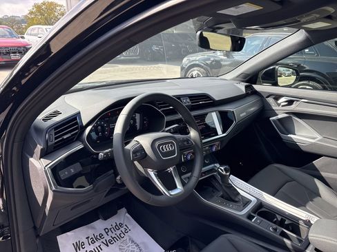 New 2025 Audi Q3 2.0T Premium image 12
