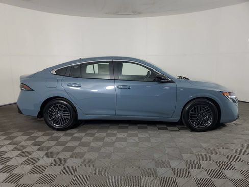 New 2026 Nissan Sentra SV w/ SV Convenience Package FWD image 3