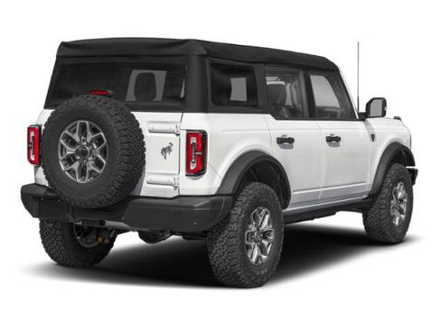 Used 2025 Ford Bronco Badlands AWD/4WD image 2