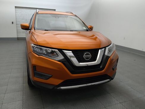 Used 2020 Nissan Rogue SV FWD image 14