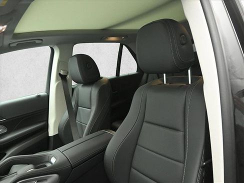 New 2026 Mercedes-Benz GLE 350 4MATIC image 9