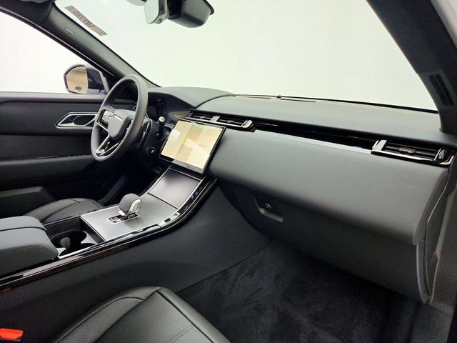 Certified 2026 Land Rover Range Rover Velar S AWD/4WD image 17