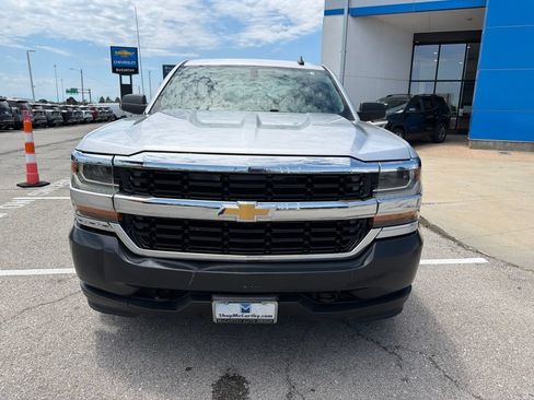 Used 2017 Chevrolet Silverado 1500 W/T AWD/4WD image 8