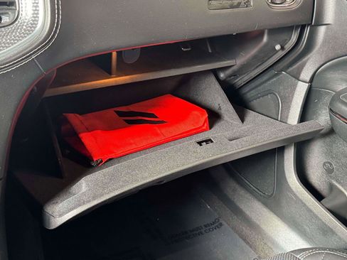 Used 2022 Dodge Charger SRT Hellcat w/ Harman/Kardon Audio Group image 15