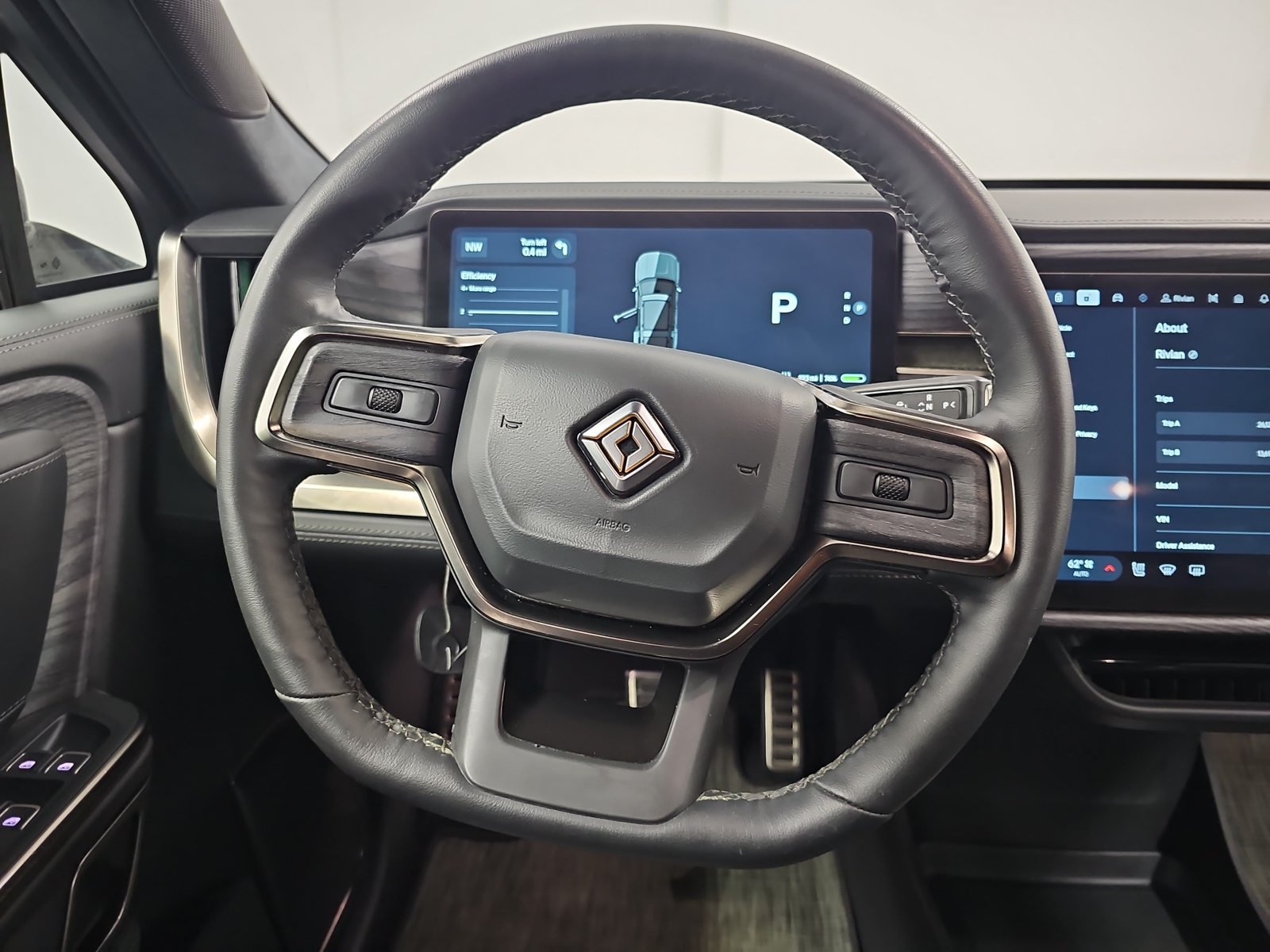 Used 2024 Rivian R1S Adventure Quad AWD/4WD image 27