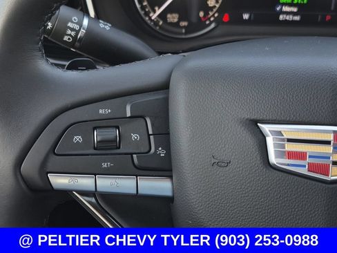 Used 2025 Cadillac XT6 Luxury FWD image 24