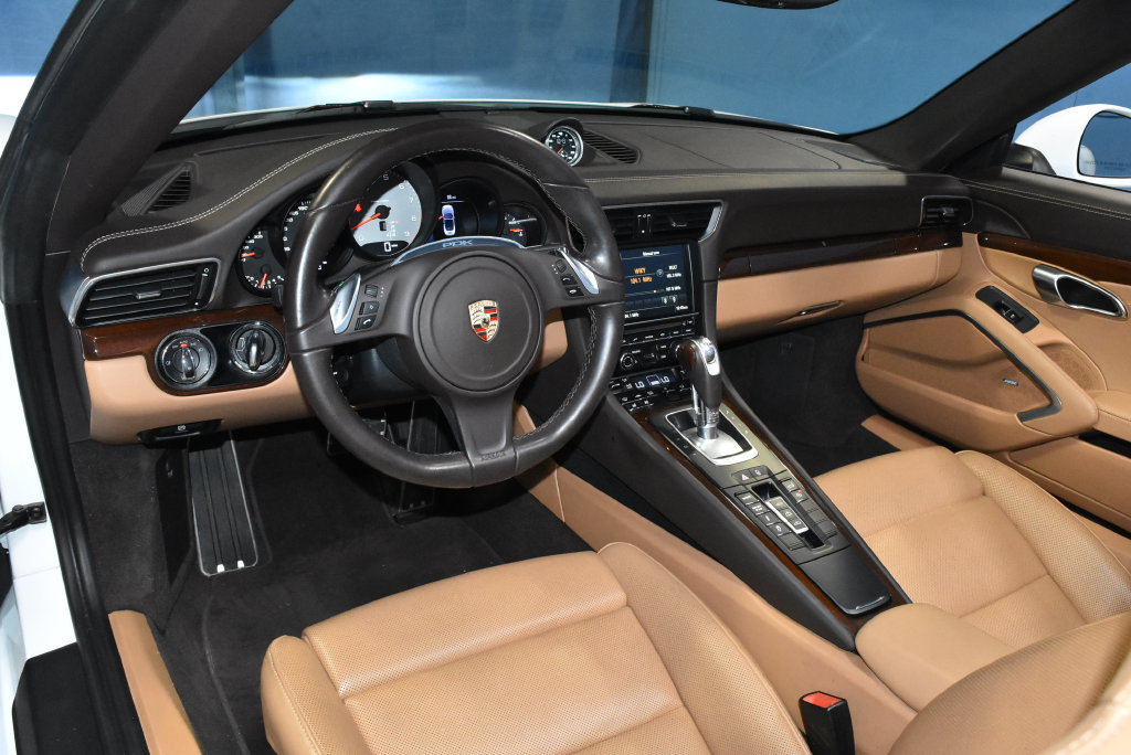 Used 2015 Porsche 911 Carrera S RWD image 4