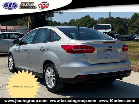 Used 2016 Ford Focus SE image 5