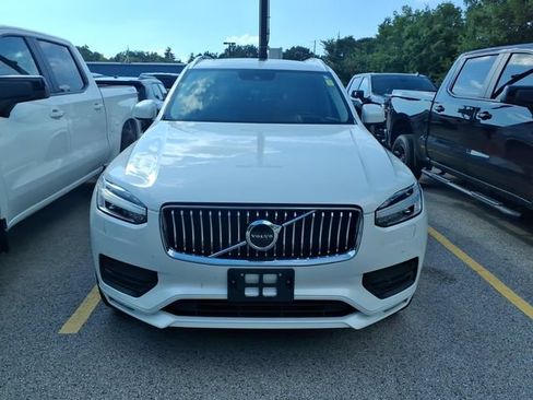 Used 2021 Volvo XC90 T6 Momentum w/ Advanced Package AWD/4WD image 2