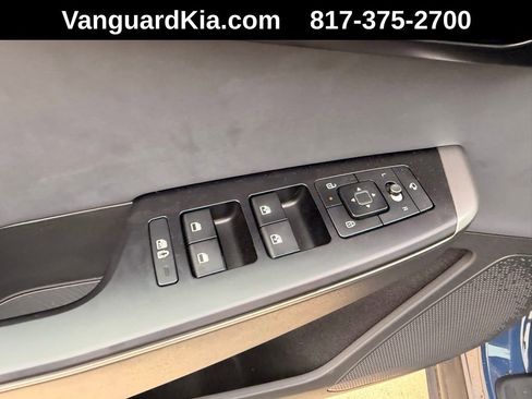 Used 2025 Kia EV6 Light w/ Light LR Technology Package RWD image 13