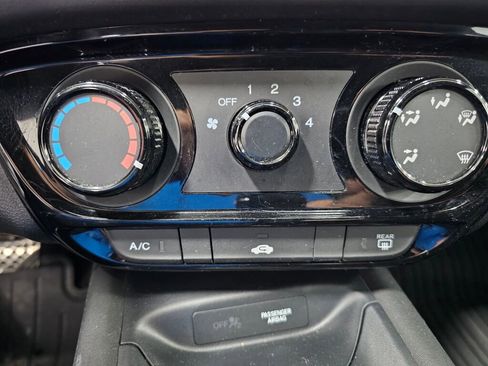 Used 2020 Honda HR-V Sport image 22