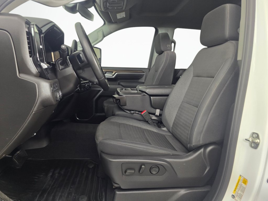 Used 2025 Chevrolet Silverado 2500 LT w/ Convenience Package AWD/4WD image 24