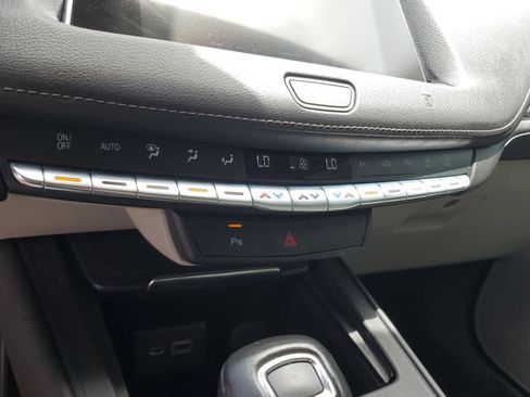 Used 2019 Cadillac XT4 Luxury FWD image 22