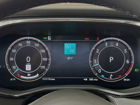 New 2025 Jaguar F-PACE R-Dynamic S image 12