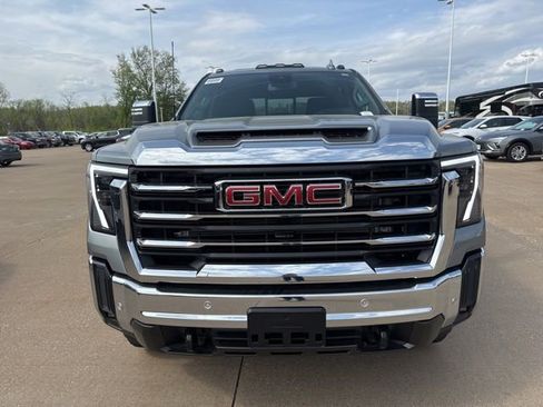 New 2026 GMC Sierra 2500 SLT w/ SLT Premium Package AWD/4WD image 9