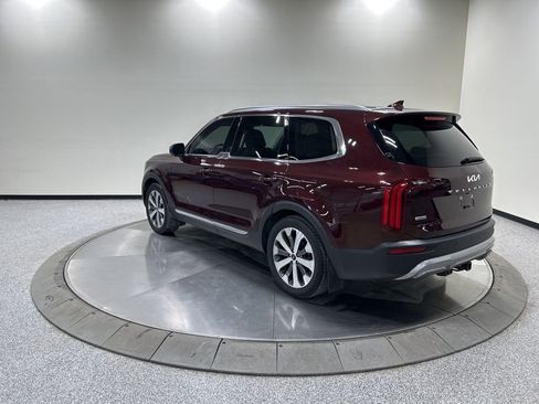 Used 2022 Kia Telluride EX w/ EX Premium Package image 8