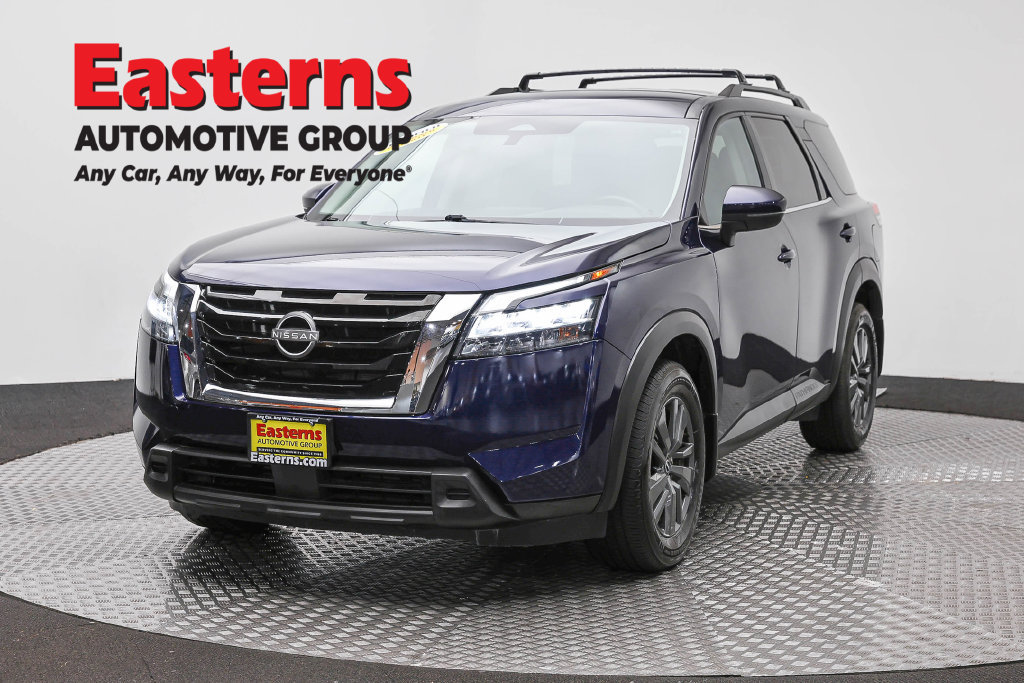 Used 2022 Nissan Pathfinder SV AWD/4WD image 1