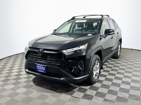 Used 2025 Toyota RAV4 XLE w/ Convenience Package AWD/4WD image 4
