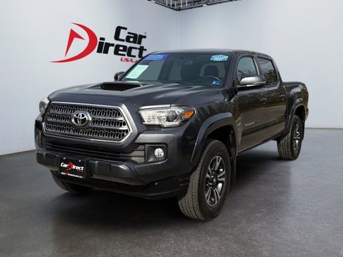 Used 2017 Toyota Tacoma TRD Sport w/ Tow Package (A/T) image 7