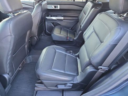 Used 2022 Ford Explorer Limited w/ Equipment Group 301A image 19