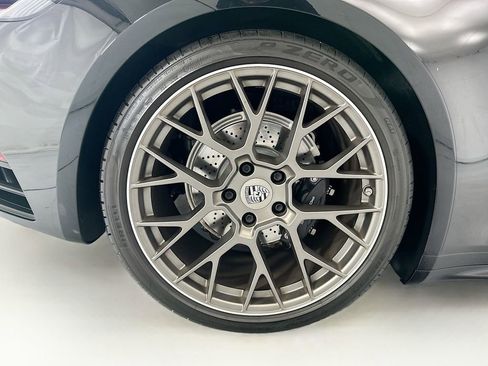 Used 2020 Porsche 911 Carrera 4 AWD/4WD image 30