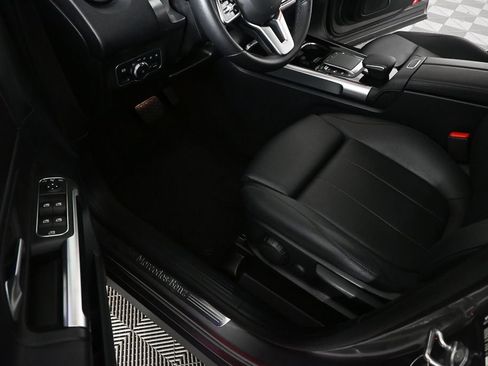 Certified 2022 Mercedes-Benz GLB 250 image 7