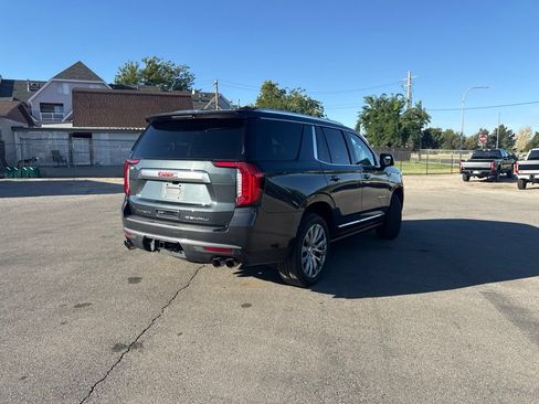 Used 2022 GMC Yukon Denali w/ Denali Premium Package AWD/4WD image 5