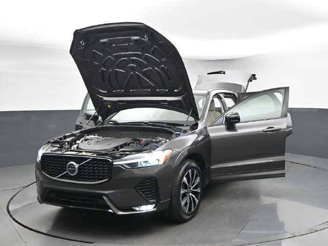 Used 2024 Volvo XC60 B5 Plus w/ Protection Package Premier AWD/4WD image 50