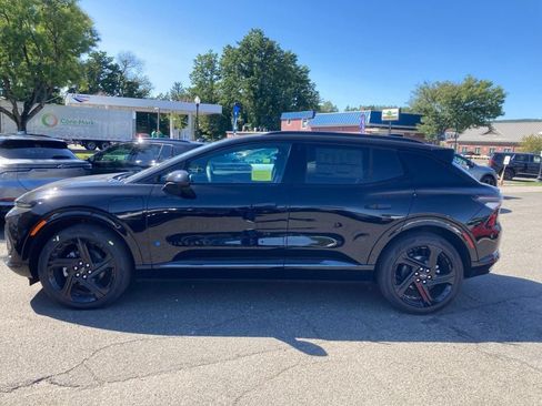New 2025 Chevrolet Equinox EV RS w/ Convenience Package II FWD image 21