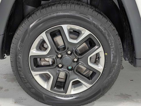 Used 2018 Jeep Compass Trailhawk w/ Leather Interior Group image 3