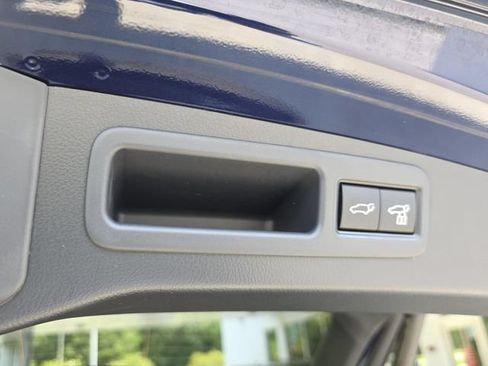Used 2025 Lexus RX 350 Premium w/ Accessory Package (Z1) FWD image 13