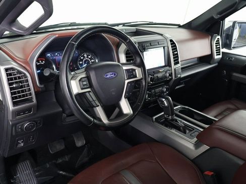 Used 2018 Ford F150 Platinum w/ Equipment Group 701A Luxury image 7