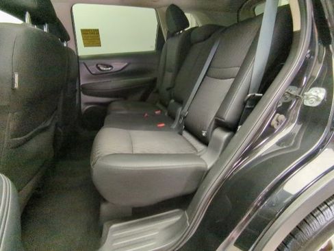 Used 2018 Nissan Rogue SV FWD image 24