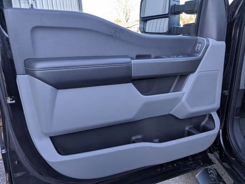 Used 2025 Ford F250 XLT image 24