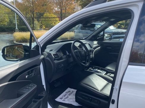 Certified 2023 Honda Ridgeline Black Edition image 15