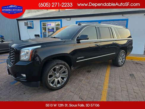Used 2015 GMC Yukon XL Denali w/ Premium Package AWD/4WD image 1