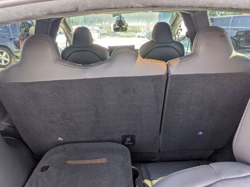 Used 2023 Tesla Model X image 25