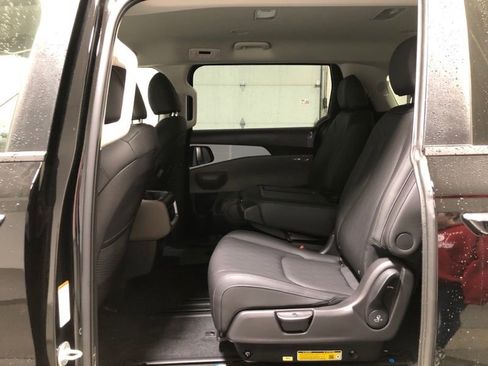 New 2026 Kia Carnival LXS image 15