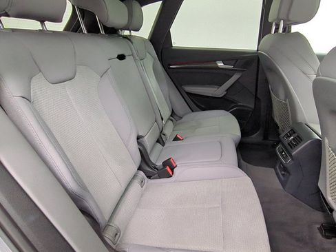 Used 2025 Audi SQ5 Premium Plus AWD/4WD image 24