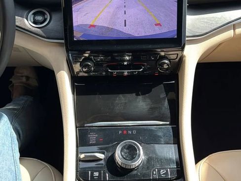 Used 2024 Jeep Grand Cherokee Limited 4xe image 13