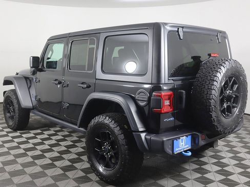 Used 2024 Jeep Wrangler Unlimited image 8