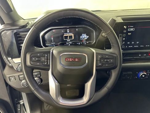 Used 2024 GMC Sierra 2500 SLE image 14