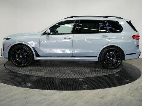Used 2023 BMW X7 xDrive40i w/ Executive Package AWD/4WD image 4