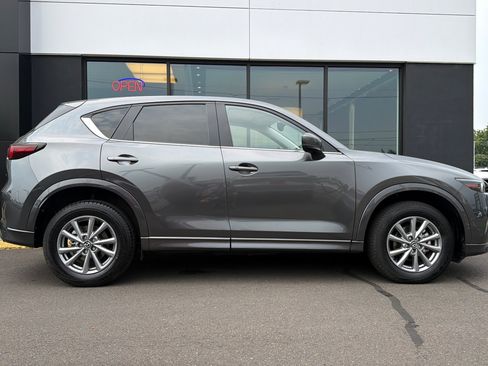 Certified 2025 MAZDA CX-5 AWD 2.5 S w/ Preferred Package image 3