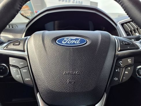 Certified 2024 Ford Edge SEL AWD/4WD image 15