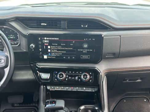 Certified 2025 GMC Sierra 1500 AT4 AWD/4WD image 17